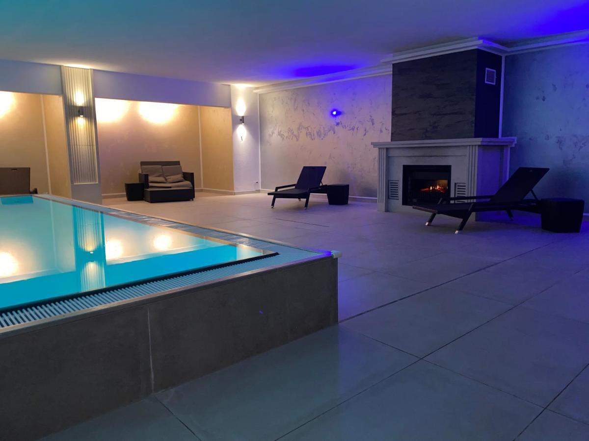 Avella "Sundowner" Mit Meerblick, Innenpool Und Eigener Wallbox บินซ์ ภายนอก รูปภาพ